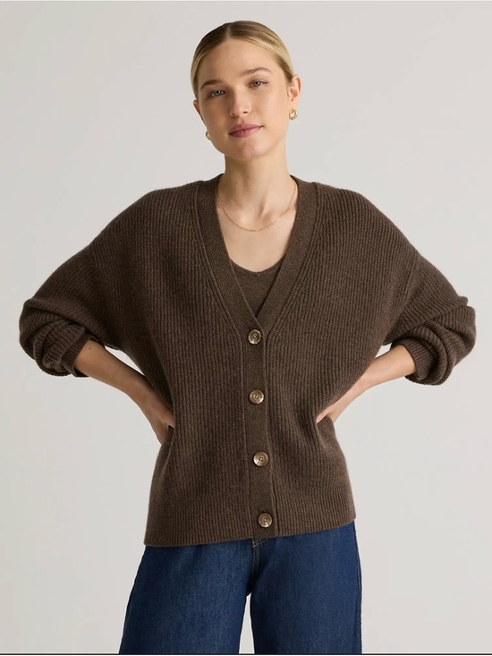Quince Sweaters - Quince | Mongolian Cashmere Fisherman Boxy
Cropped Cardigan Sweater
